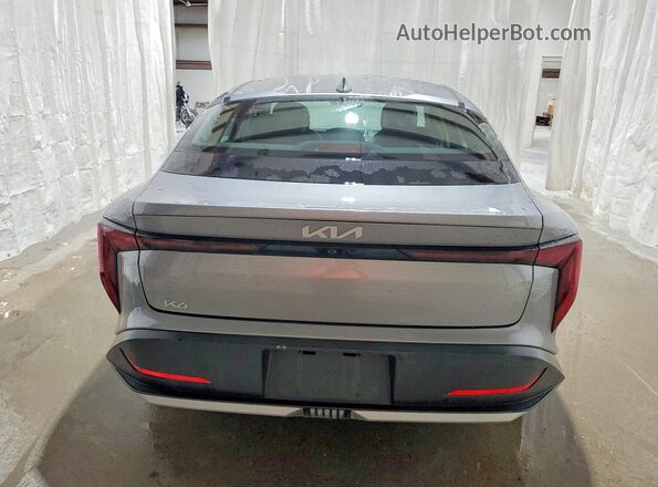 3KPFT4DE7TE326727 2026 KIA K4 Gray Вид ззаду