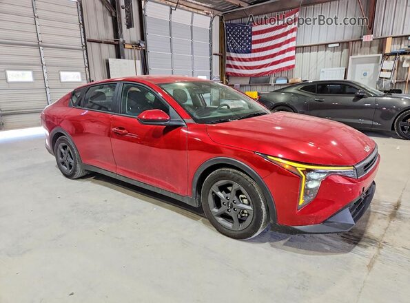 3KPFT4DE8SE007593 2025 KIA K4 Red Front right