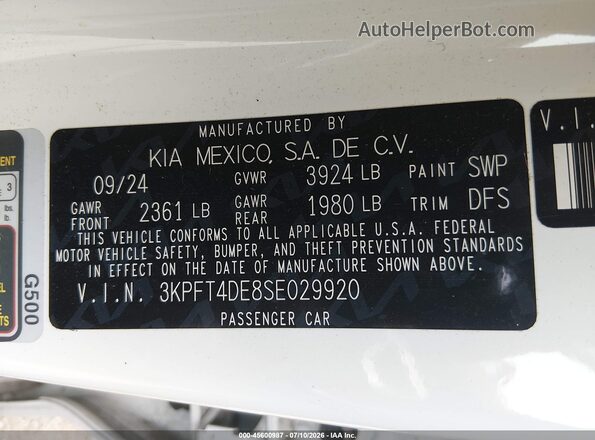 3KPFT4DE8SE029920 2025 KIA K4 White Vista del compartimento del motor