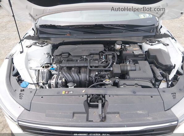 3KPFT4DE8SE029920 2025 KIA K4 White Vista trasera
