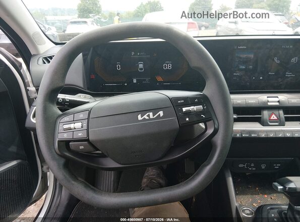 3KPFT4DE8SE029920 2025 KIA K4 White 