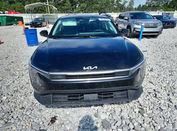 3KPFT4DE8SE060360 2025 KIA K4 Black Widok z przodu