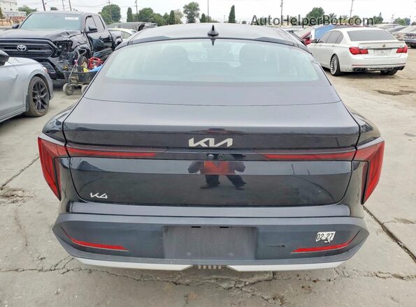 3KPFT4DE8SE066644 2025 KIA K4 Black Вид ззаду