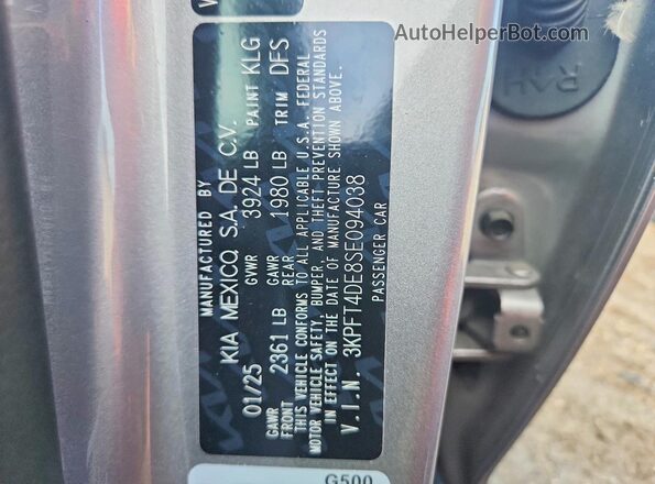 3KPFT4DE8SE094038 2025 KIA K4 Silver VIN կոդի պիտակի տեսք