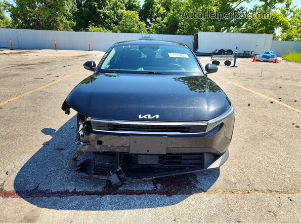 3KPFT4DE8SE097800 2025 KIA K4 Black Vista frontal