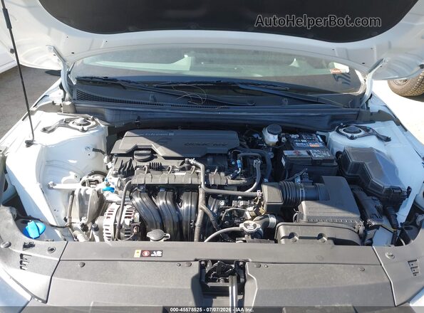 3KPFT4DE8SE145585 2025 KIA K4 White Vista trasera