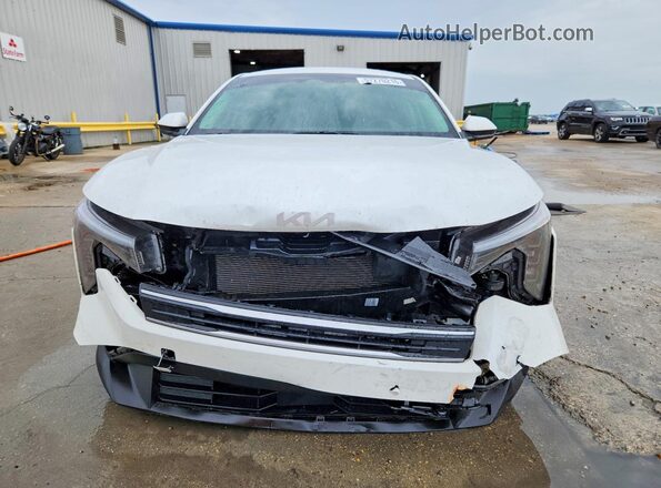 3KPFT4DE8SE148969 2025 KIA K4 White Vista frontal