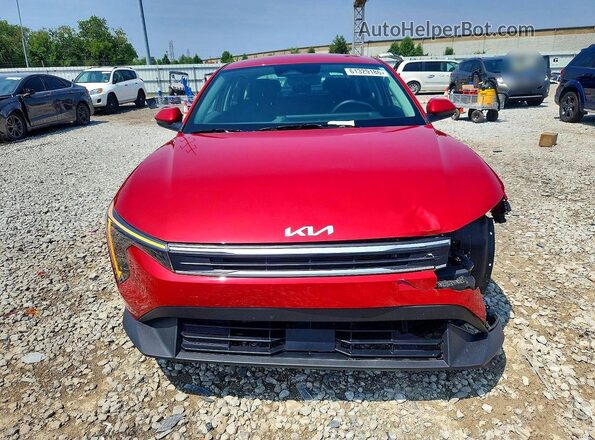 3KPFT4DE8SE162368 2025 KIA K4 Red Դիմացի տեսք