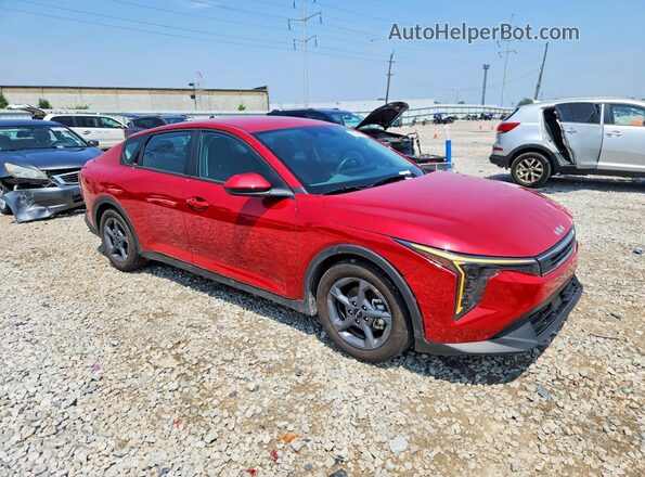 3KPFT4DE8SE162368 2025 KIA K4 Red Առջևի աջ