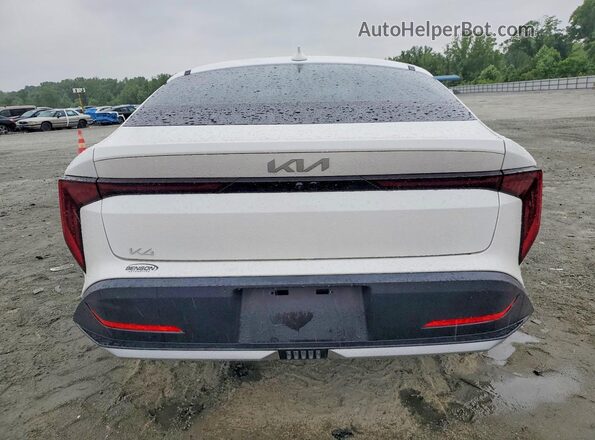 3KPFT4DE8SE202058 2025 KIA K4 White Widok z tyłu
