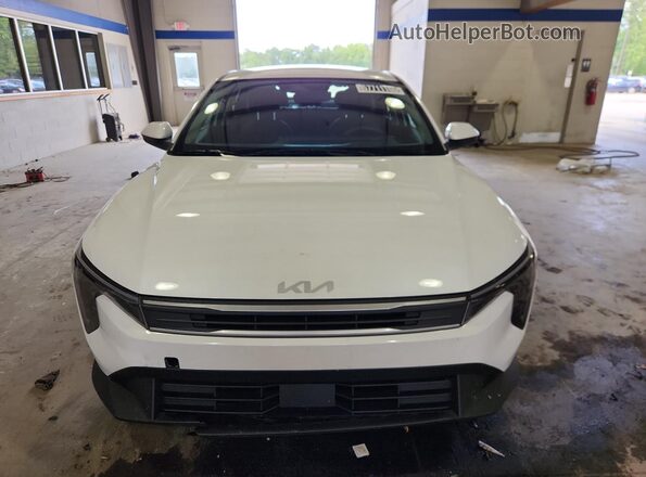 3KPFT4DE8TE265999 2026 KIA K4 White Widok naklejki z numerem VIN