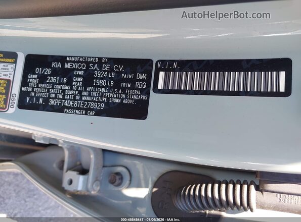 3KPFT4DE8TE278929 2026 KIA K4 Gray Vista del compartimento del motor