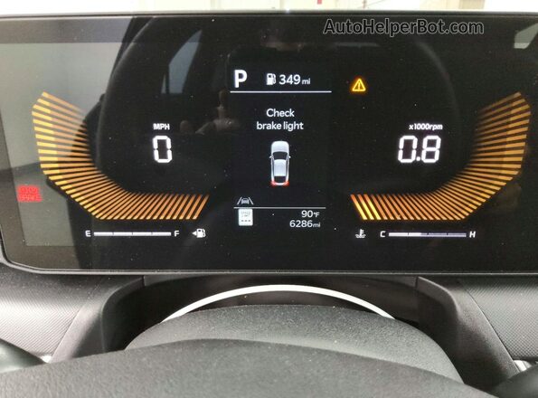 3KPFT4DE8TE304879 2026 KIA K4 Green Вид щитка приладів