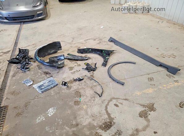 3KPFT4DE8TE350681 2026 KIA K4 Black Vista del compartimento del motor