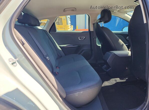 3KPFT4DE9SE010082 2025 KIA K4 Gray Rear seats view