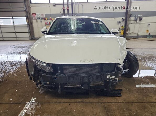 3KPFT4DE9SE158569 2025 KIA K4 White Widok naklejki z numerem VIN