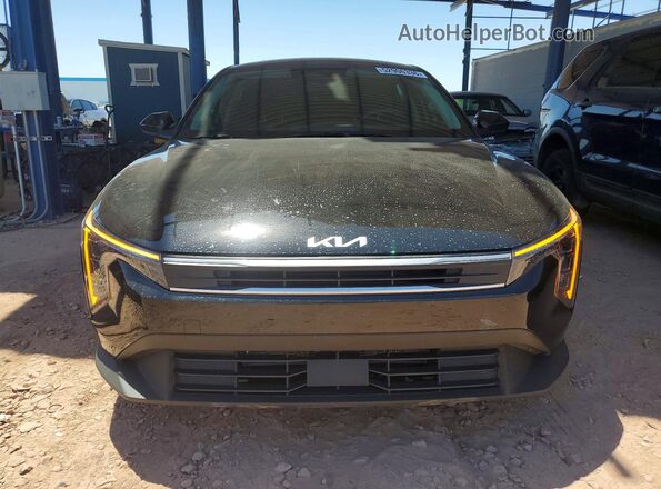 3KPFT4DE9SE178689 2025 KIA K4 Black წინა ხედი