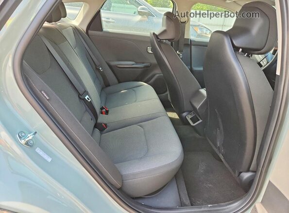 3KPFT4DE9SE190471 2025 KIA K4 Green Rear seats view