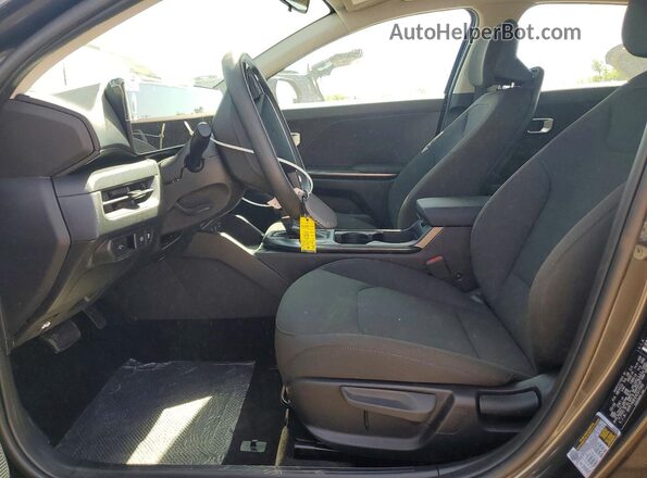 3KPFT4DE9TE317592 2026 KIA K4 Black Front interior view