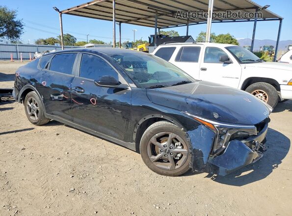 3KPFT4DEXSE079069 2025 KIA K4 Black Front right