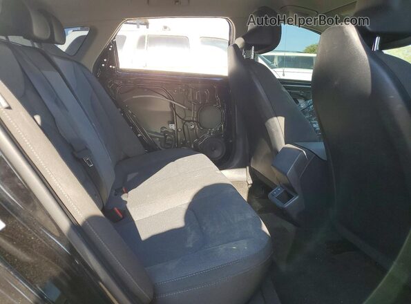3KPFT4DEXSE079069 2025 KIA K4 Black Rear seats view