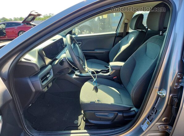 3KPFT4DEXSE088368 2025 KIA K4 Gray Front interior view