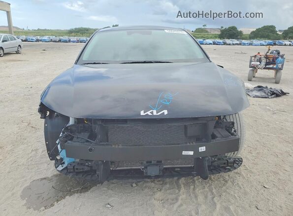 3KPFT4DEXSE119392 2025 KIA K4 Black Widok z przodu