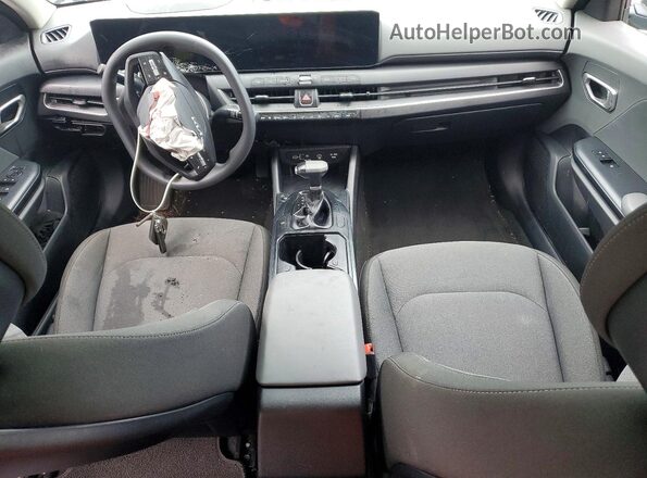 3KPFT4DEXSE211991 2025 KIA K4 Черный Вид панели приборов