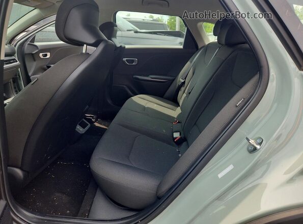3KPFT4DEXTE271397 2026 KIA K4 Gray Вид задніх сидінь