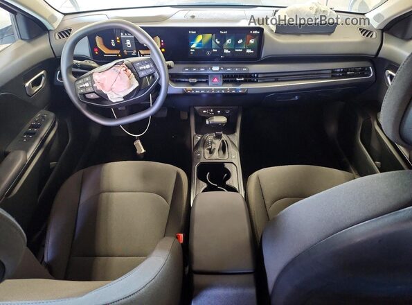 3KPFT4DEXTE283193 2026 KIA K4 Белый Вид панели приборов