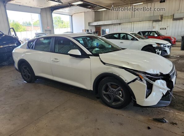 3KPFT4DEXTE283193 2026 KIA K4 Белый 