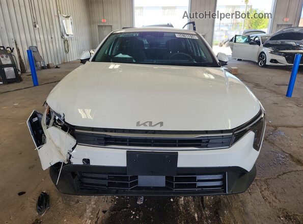3KPFT4DEXTE283193 2026 KIA K4 Белый Панорамный вид салона 360°