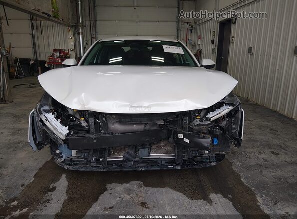 3KPFT4DEXTE298387 2026 KIA K4 Белый Вид задней части салона