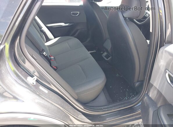 3KPFT4DEXTE309811 2026 KIA K4 Gray Widok naklejki z numerem VIN