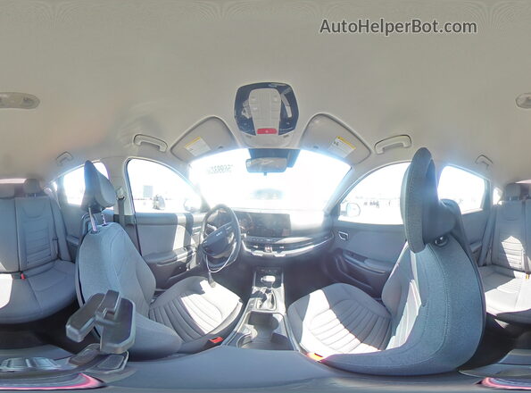 3KPFU4DE1SE200522 2025 KIA K4 White Панорамний вид салону 360°