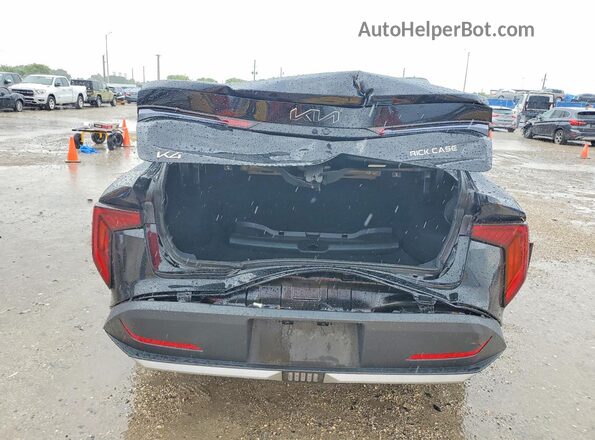 3KPFU4DE2SE056754 2025 KIA K4 Black Widok z tyłu