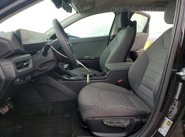 3KPFU4DE2SE056754 2025 KIA K4 Black Widok wnętrza z przodu