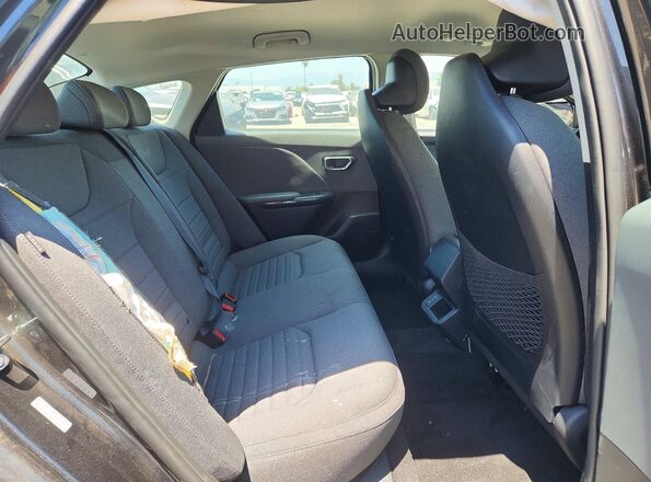 3KPFU4DE2SE215174 2025 KIA K4 Gray უკანა სავარძლების ხედი