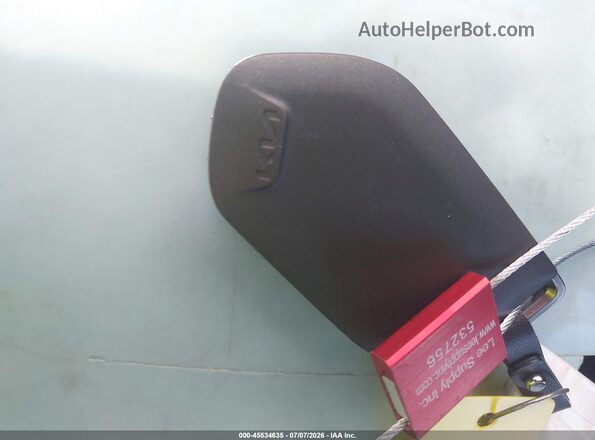 3KPFU4DE3SE126441 2025 KIA K4 Gray Vista del salpicadero