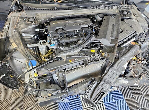 3KPFU4DE3SE243064 2025 KIA K4 Black Вид задньої частини салону