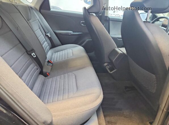 3KPFU4DE3SE243064 2025 KIA K4 Black Вид задніх сидінь