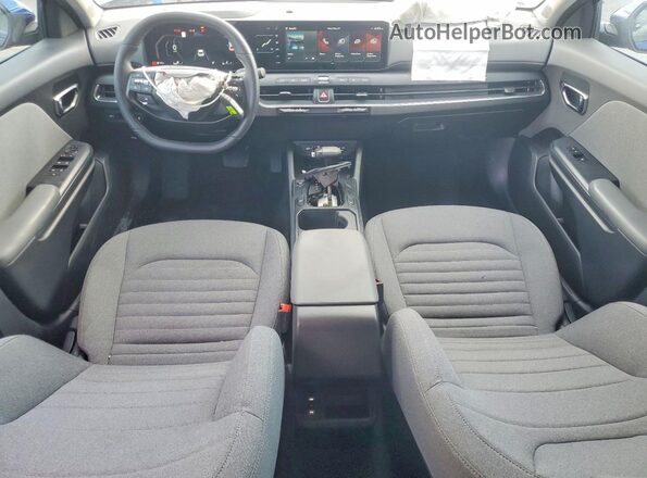 3KPFU4DE4SE110507 2025 KIA K4 Blue Вид панелі приладів
