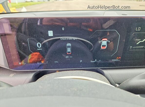 3KPFU4DE5SE015308 2025 KIA K4 Black Вид щитка приладів