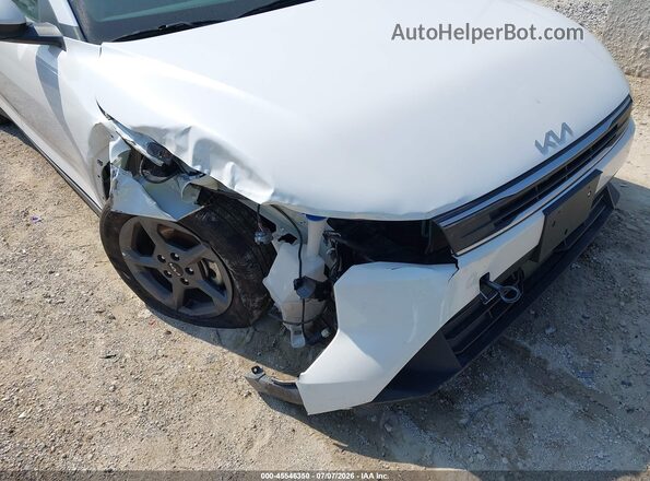3KPFU4DE5SE123430 2025 KIA K4 White Դիմացի տեսք