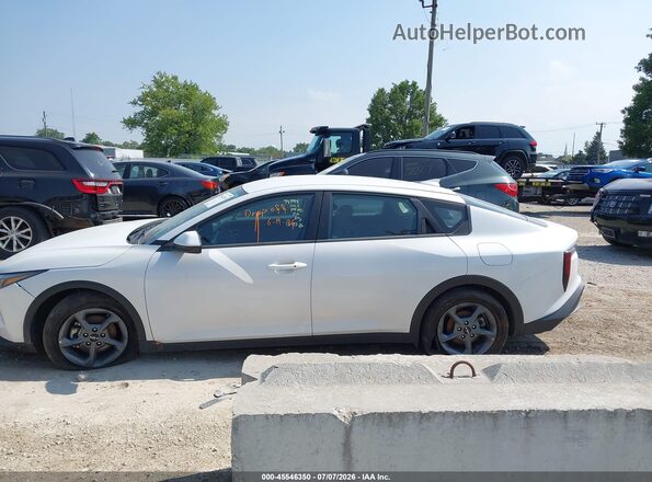 3KPFU4DE5SE123430 2025 KIA K4 White Սալոնի 360 աստիճան տեսք