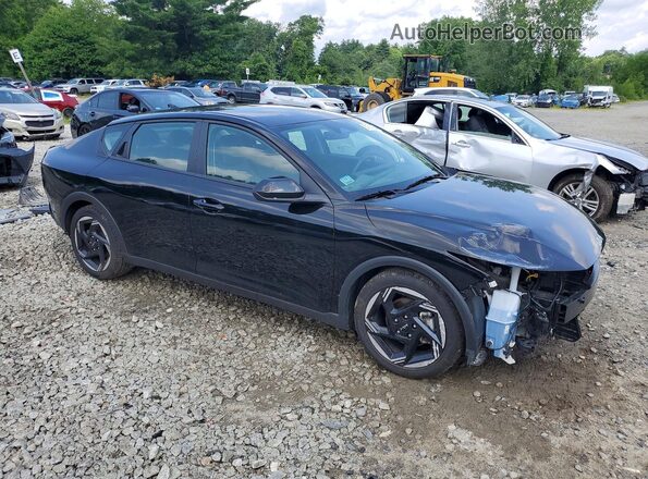 3KPFU4DE6SE185273 2025 KIA K4 Black Przód prawy