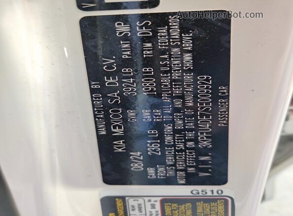 3KPFU4DE7SE009929 2025 KIA K4 White VIN sticker view