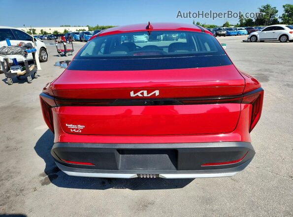3KPFU4DE8SE154087 2025 KIA K4 Red Հետևի տեսք