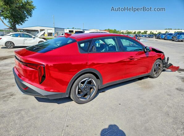 3KPFU4DE8SE154087 2025 KIA K4 Red Հետևի աջ