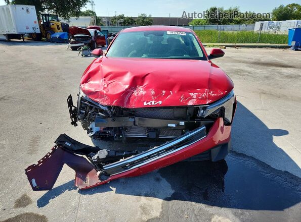 3KPFU4DE8SE154087 2025 KIA K4 Red Դիմացի տեսք